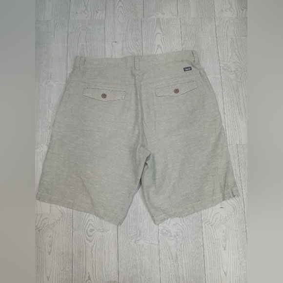 Patagonia Men's Sz 32 Hemp Organic Cotton Back Step Chambray Feather Grey Shorts - Picture 2 of 4